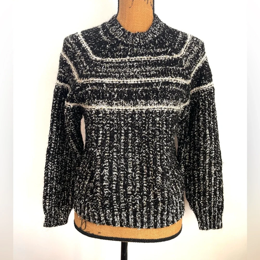 Made in Italy Glam Elegant Pullover Sweater, Gold w Timeless Ivory & Black - Picture 3 of 12